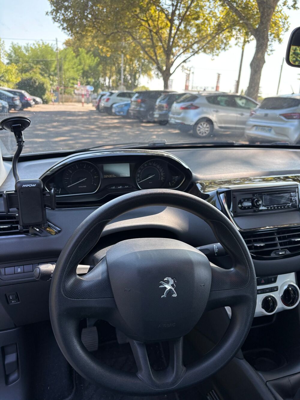 208 1.2 ESSENCE 68ch 24 000 KM GARANTIE 2019 occasion 69320 Feyzin