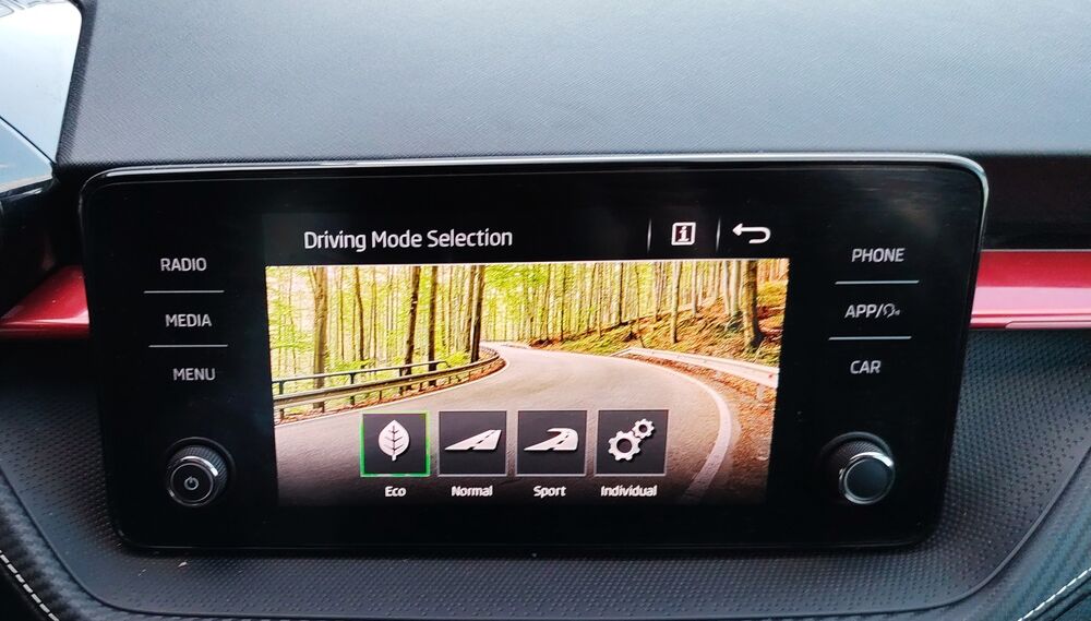 Fabia 1.5 TSI 150Ch MONTE CARLO DSG7 CARPLAY / TOIT PANO / CAMERA 2023 occasion 34500 B&eacute;ziers