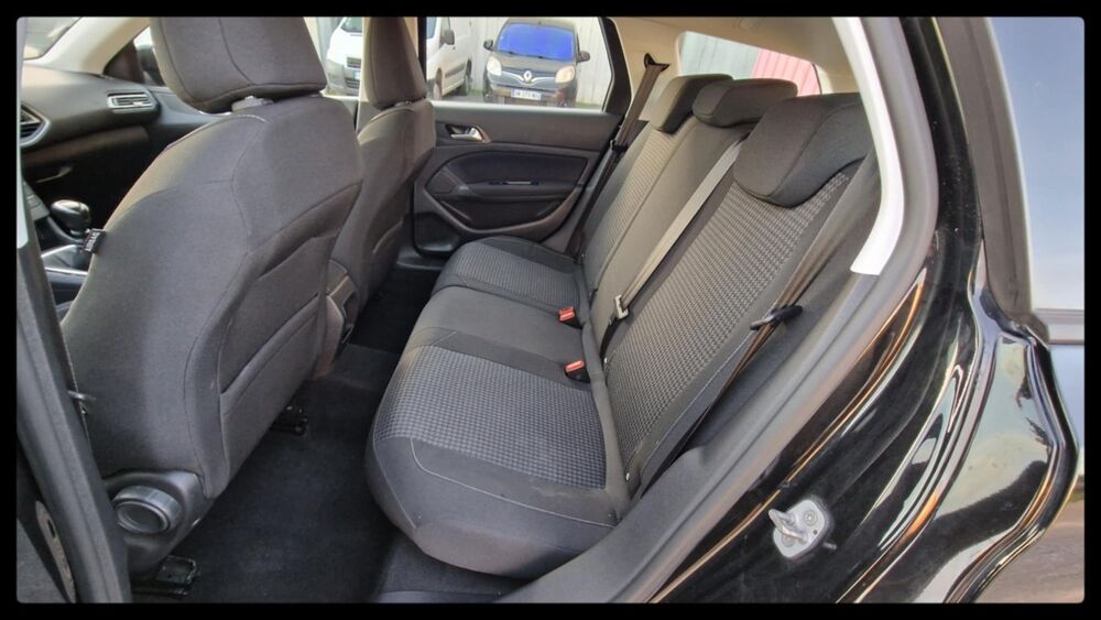 308 SW 1.5L BLUEHDI 130CV ACTIVE BUSINESS - TVA RECUPERABLE - DISTR 2021 occasion 18390 Saint-Germain-du-Puy