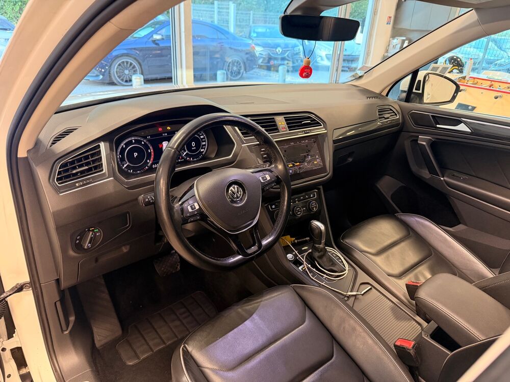 Tiguan 2.0 tdi 150cv DSG7 CARAT EXCLUSIVE 2017 occasion 12100 Millau