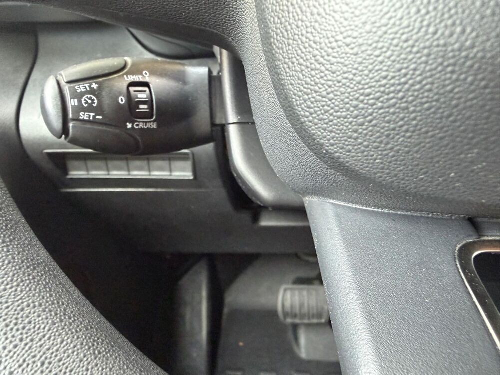 Berlingo 1.2 PTEC 131 CH 1ERE MAIN TVA RECUPERABLE GARANTIE 12 MOIS 2021 occasion 06400 CANNES