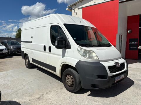 Boxer 2.2L HDI 101 CHV DIESEL - BEAUCOUP DE RANGEMENTS | R&Eacute;VIS&Eacute;E-G 2012 occasion 13200 Arles