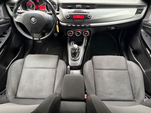 Giulietta 1.4 TB 120cv Distinctive 1ère main 2011 occasion 69580 Sathonay-Camp