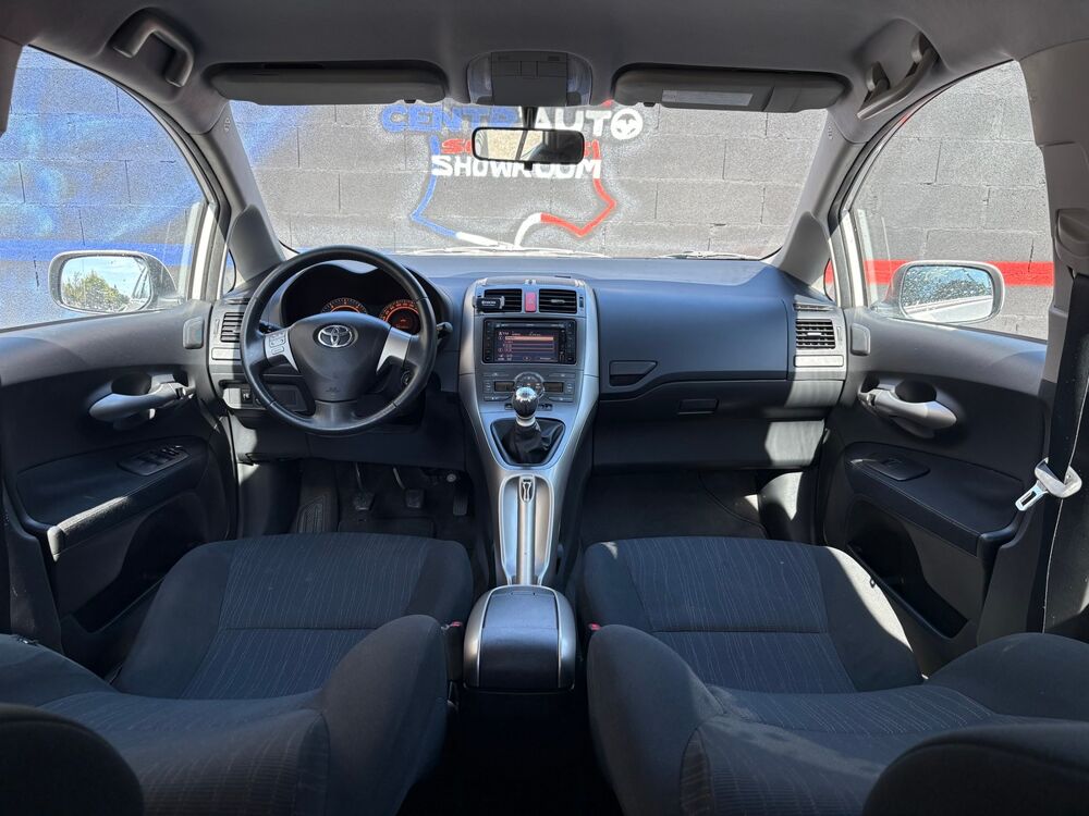Auris (I) 1.4 D4D 90cv Active GPS & Clim 2009 occasion 84700 SORGUES