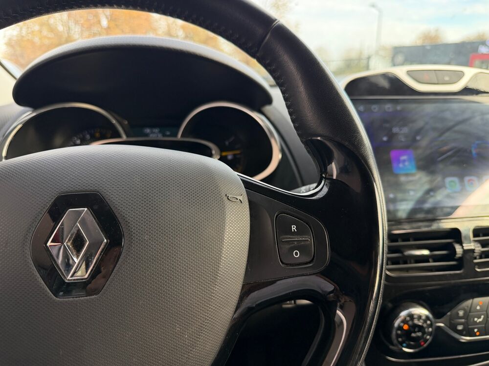 Clio IV 4 Business 0.9 TCE 90 CH - Radar de recul - Apple Carplay 2014 occasion 95190 Goussainville
