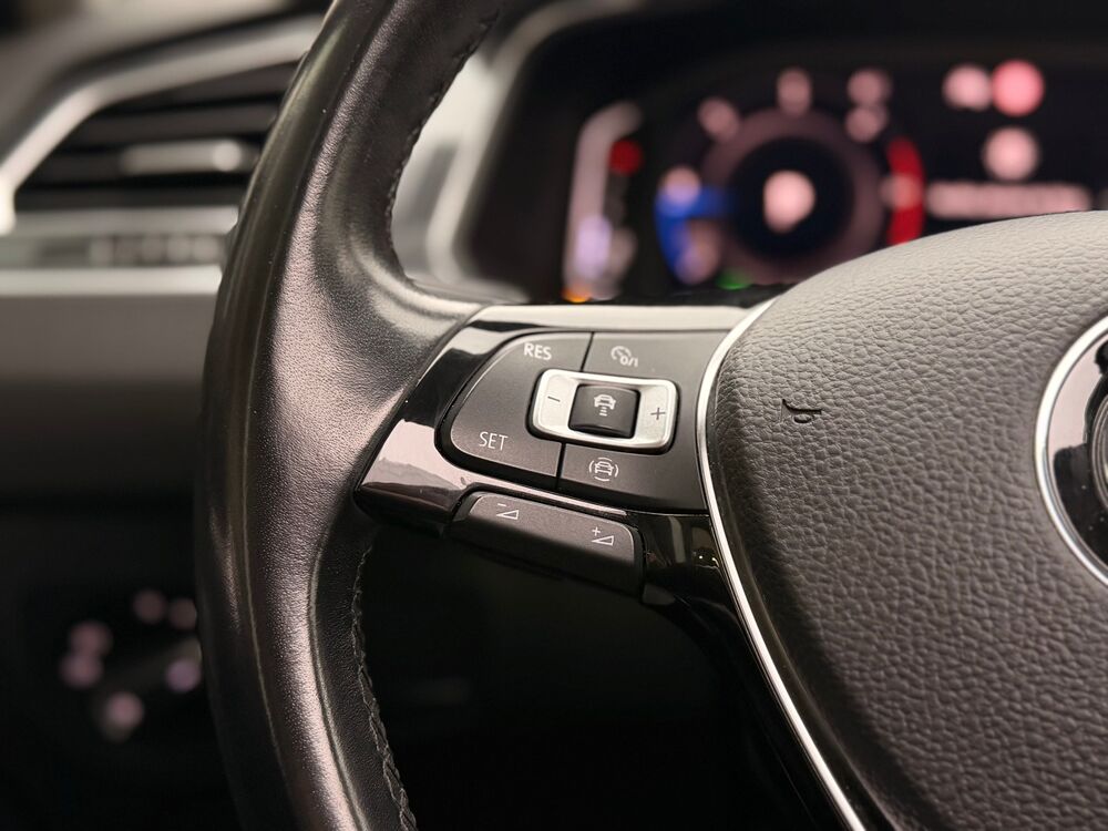 Tiguan II Carat exclusive 2.0 TDi DSG7 150 cv Bo&icirc;te auto - Si&egrave;ges c 2019 occasion 95190 Goussainville