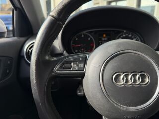A1 Attraction 1.6 TDI 90 ch - Entretiens OK 2013 occasion 95190 Goussainville