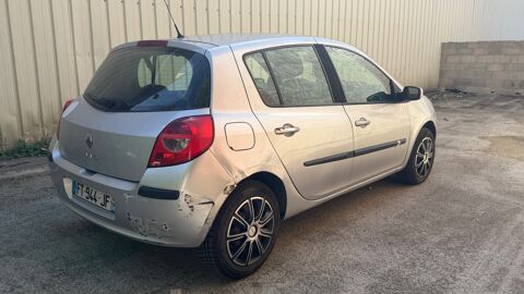 Clio 3 1.5dci possibilit&eacute; de paiement 3 ou 4x jusqu'&agrave; 4000e 2009 occasion 91090 Lisses