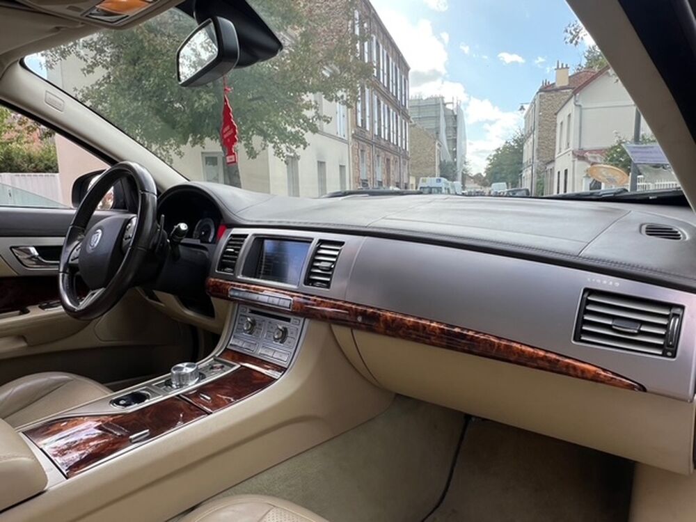 XF 2.7 V6 D - 207 Bi-Turbo Luxe Premium A 2008 occasion 94140 Alfortville