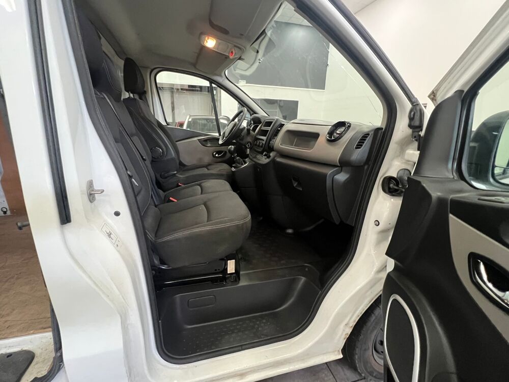 Trafic L1H1 DCI 125CV TVA RECUPERABLE / Financement possible 2018 occasion 69800 SAINT-PRIEST