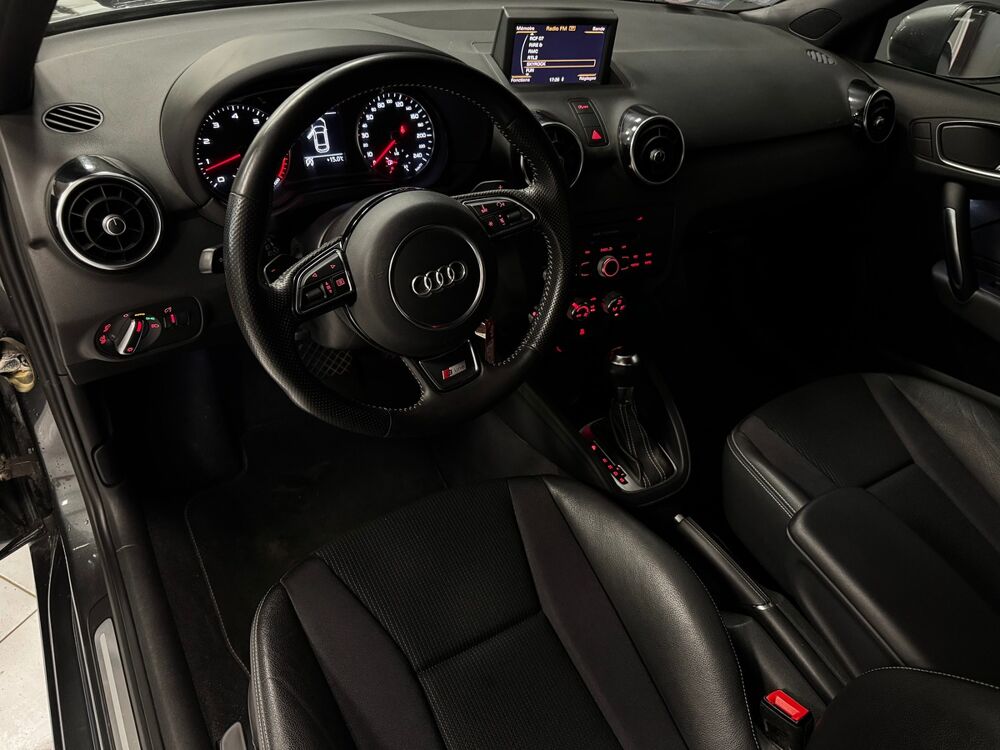 A1 1.4l TFSI 122ch S-line S-tronic 7 1&egrave;re main 2013 occasion 69330 Pusignan
