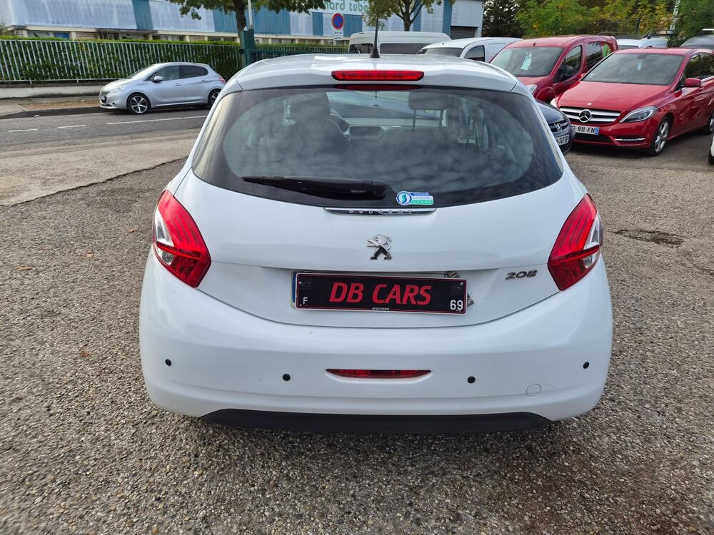208 1.4 HDi 1398cm3 68cv - GARANTIE 12 MOIS 2013 occasion 69200 VENISSIEUX