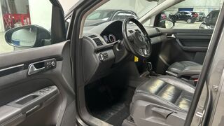 Touran 2.0 TDI 140 CV DSG 6 FINITON CARAT 2013 occasion 01360 Balan