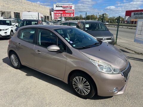 208 1.2 VTI 82 ALLURE 5P BELLE 2014 occasion 78310 Coigni&egrave;res