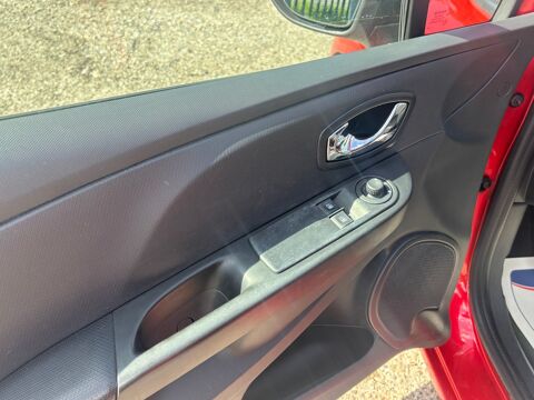Clio IV 5 Portes 1.5 dCi eco2 S&S 75 cv GARANTIE 12 MOIS 2014 occasion 69200 Venissieux