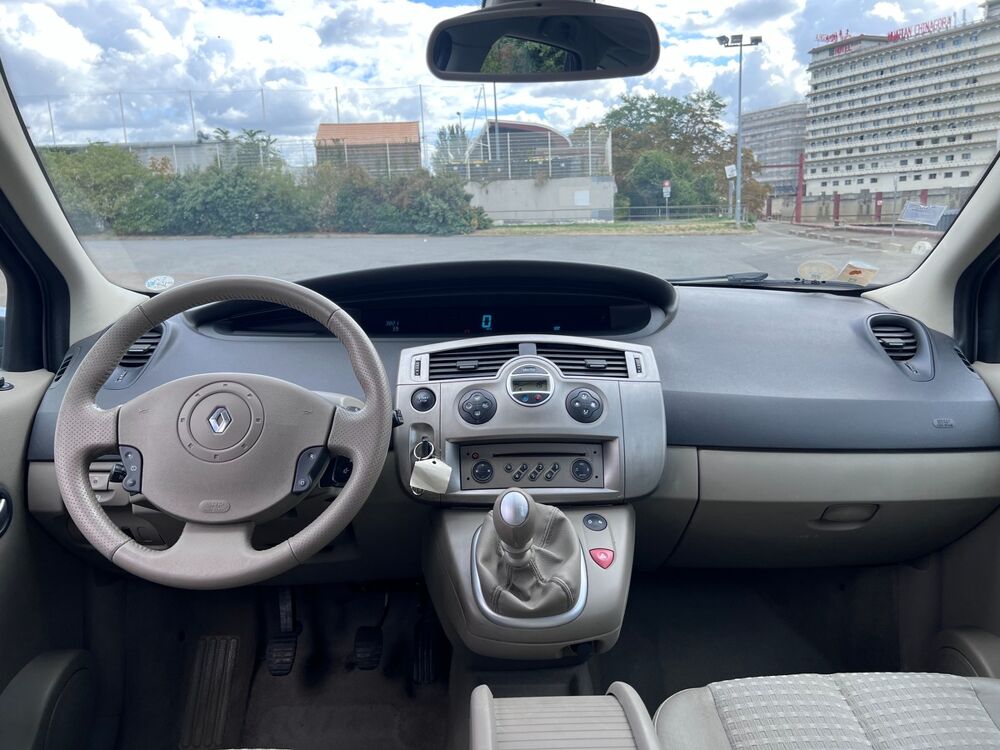Grand scenic IV II CONFORT 1.9 DCI 120 – 7 PLACES – 1&Egrave;RE MAIN - EXCELLENT ET 2006 occasion 94140 Alfortville