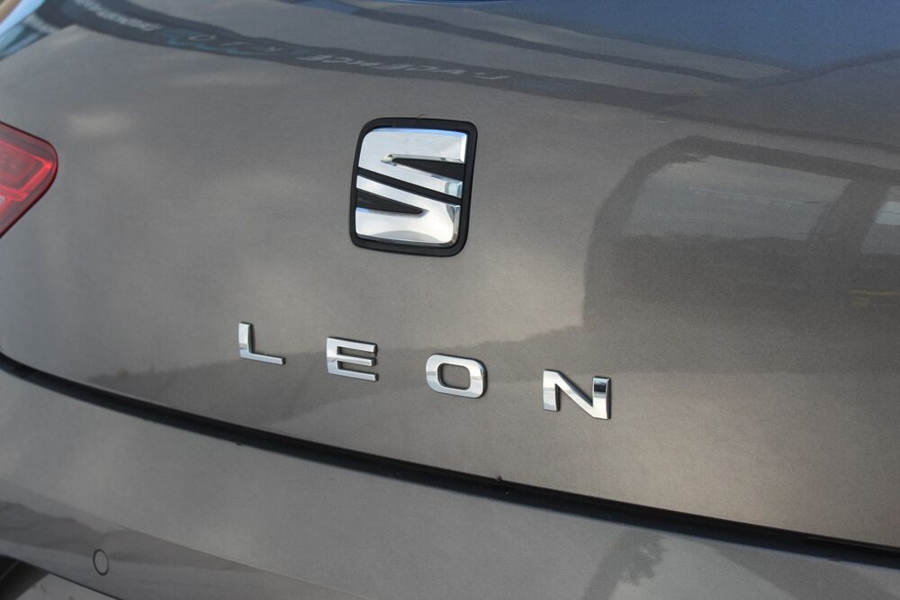 Leon III 1.2 TSI 110 ch S&S CONNECT + CARPLAY / CLIM AUTO / JA 17 2016 occasion 34430 Saint-Jean-de-V&eacute;das