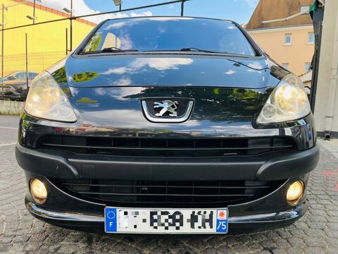 1007 Sporty - 1.4 i 16v 80cv Boite Auto BVA5 - 2&egrave;me Main / R&eacute;vis&eacute; 2006 occasion 78800 Houilles