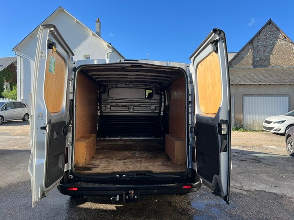 Trafic III Fourgon L2H1 1.6 dCi 120 ch. 2014 occasion 41000 Blois