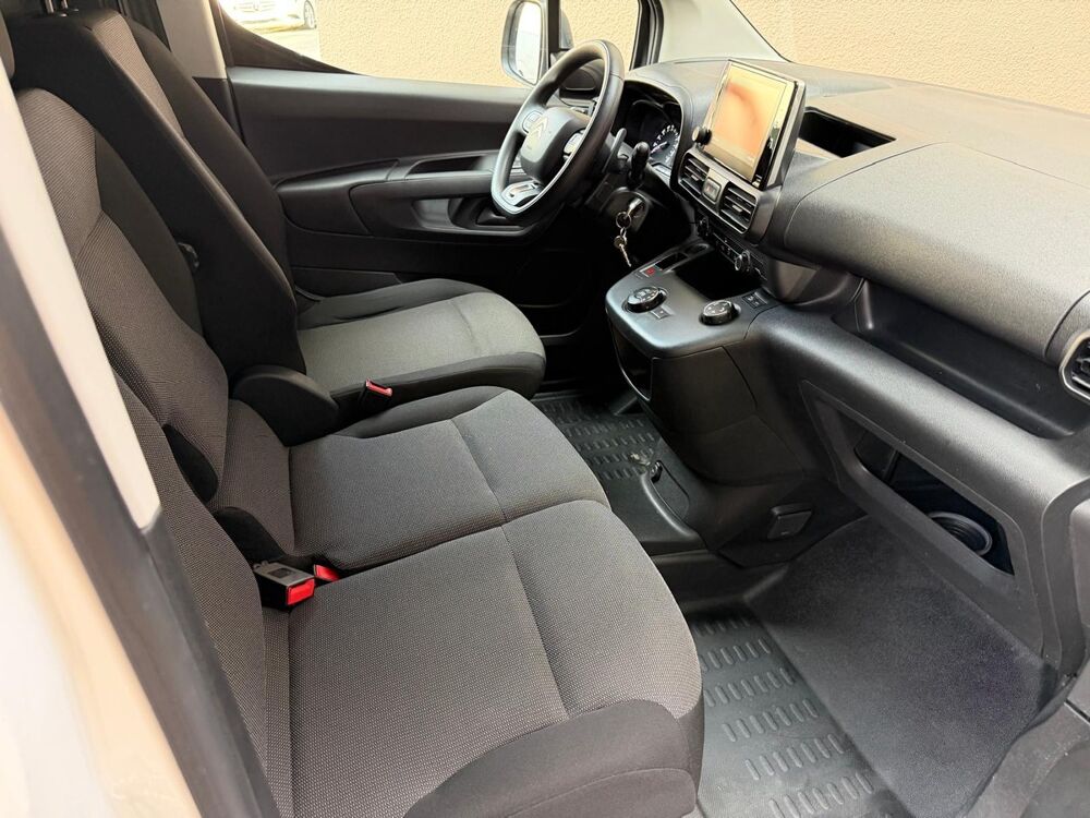 Berlingo 1.2 PTEC 131 CH 1ERE MAIN TVA RECUPERABLE GARANTIE 12 MOIS 2021 occasion 06400 CANNES
