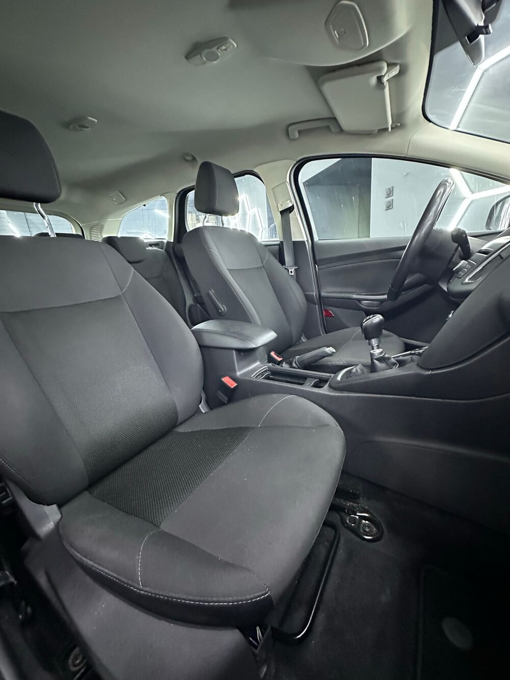 Focus 1.5 TDCi 120Ch *DISTRI NEUVE *RADARS DE RECUL *GARANTIE 12 M 2017 occasion 57160 Moulins-l&egrave;s-Metz