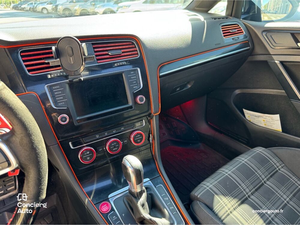 Golf 7 GTD 2.0 TDI 184 DSG / Toit ouvrant / Garantie 3 mois 2016 occasion 69700 Givors