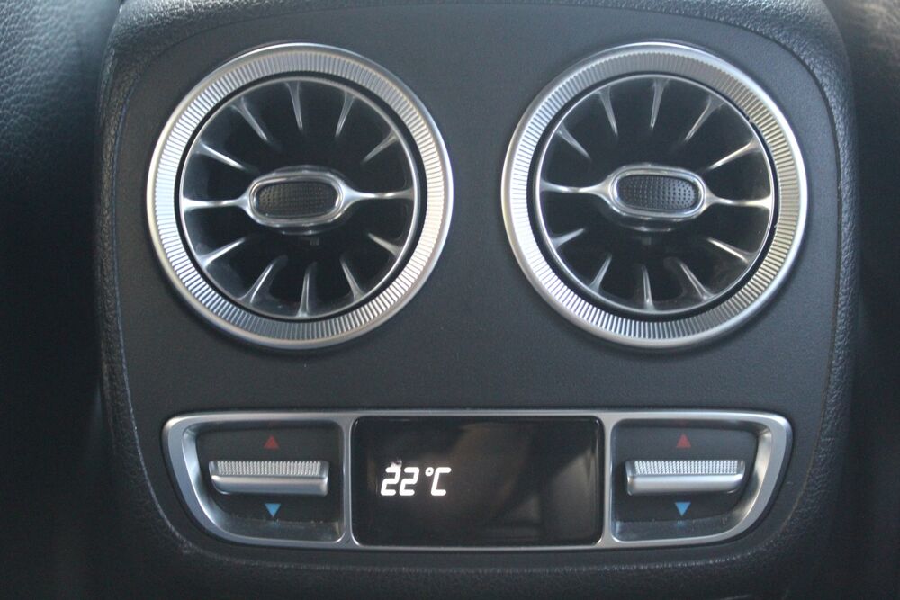 Classe CLS III 300 D 245 ch AMG LINE+ 9G TRONIC / CARPLAY / ATTELAGE / 2019 occasion 34430 Saint-Jean-de-V&eacute;das