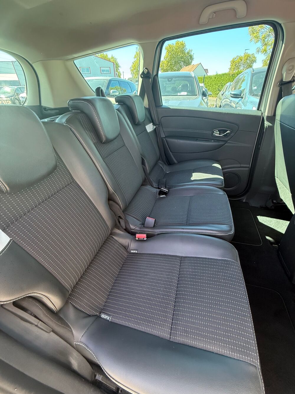 Grand scenic IV III - 1.5 DCi 110cv - eco2 2014 occasion 45560 Saint-Denis-en-Val