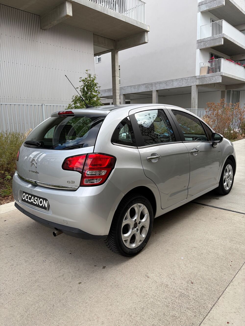 C3 FINITION EXCLUSIVE - PARE-BRISE ZENITH - CLIMATISATION - RA 2013 occasion 45400 FLEURY-LES-AUBRAIS