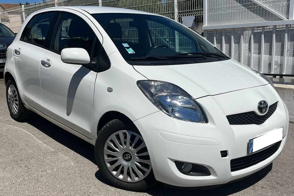 Yaris 2 / 5 portes 1.4 D4-D 90 cv*Finition Confort Pack / 1er Main 2010 occasion 34770 Gigean