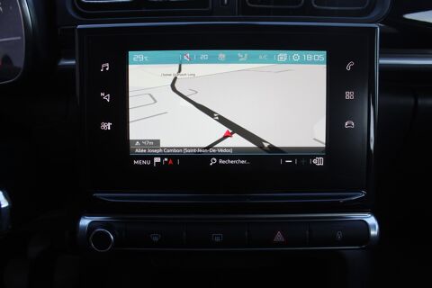 C3 III 1.2 VTi 82 ch SHINE - DISTRIBUTION FAITE + CARPLAY / CLI 2017 occasion 34430 Saint-Jean-de-V&eacute;das