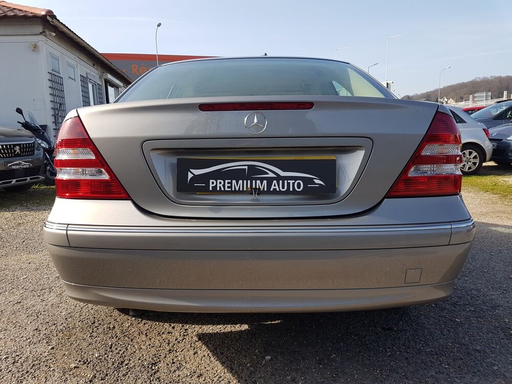 Classe C 200 CDI W203 Phase 2 &Eacute;l&eacute;gance 18.005 Km R&eacute;el 1e main 2006 occasion 91310 Longpont-sur-Orge