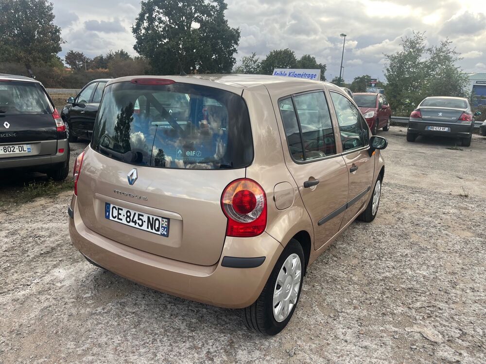 Modus 1.4i 81924km 2004 occasion 44650 Leg&eacute;