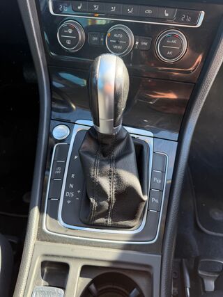 Golf VII CARAT 5 Portes Phase 2 2.0 TDI 16V Blue Motion DSG7 150 2017 occasion 45560 Saint Denis en Val