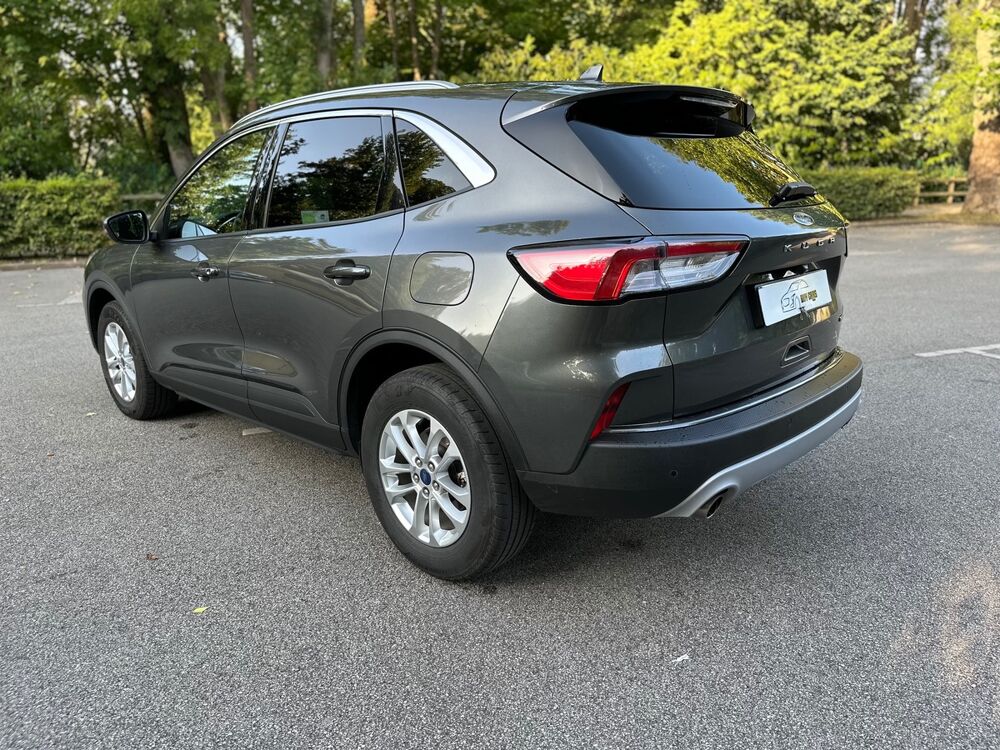 Kuga Titanium 2.5 190cv 2023 hybrid Flexifuel &Eacute;thanol BVA 2023 occasion 78490 Montfort l'Amaury