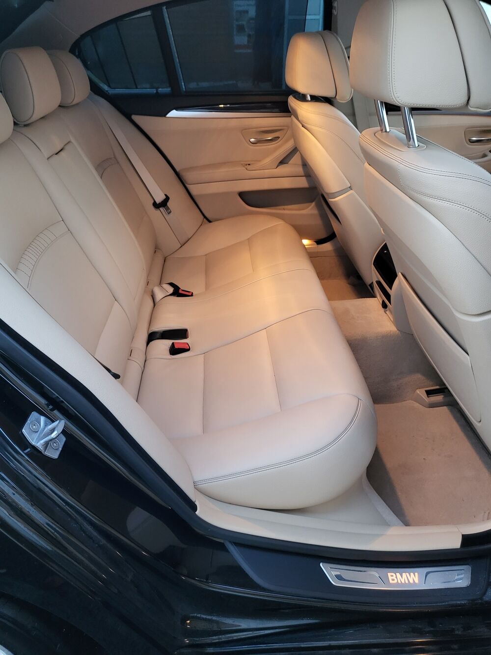 S&eacute;rie 5 535I LUXURY F10 306 cv BVA &laquo; Seulement 32 000 kms &raquo; FULL OPT 2015 occasion 45500 GIEN