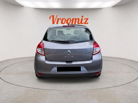 Clio III 1.5 DCI 86ch 170 000km CTok Entretien a jour 2009 occasion 69320 Feyzin