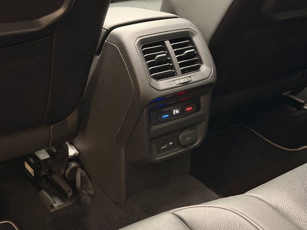 Tiguan II Carat exclusive 2.0 TDi DSG7 150 cv Bo&icirc;te auto - Si&egrave;ges c 2019 occasion 95190 Goussainville