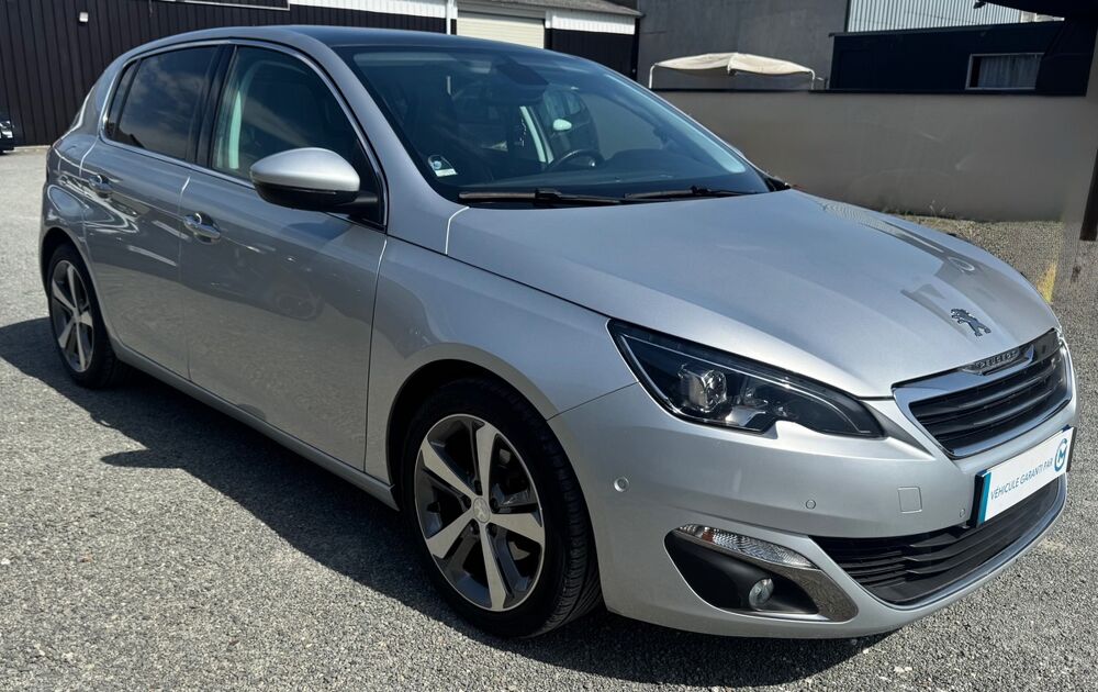 308 1.2 E-THP Essence 130ch Finition F&eacute;line 107.000Kms du 11/201 2015 occasion 72100 Le Mans