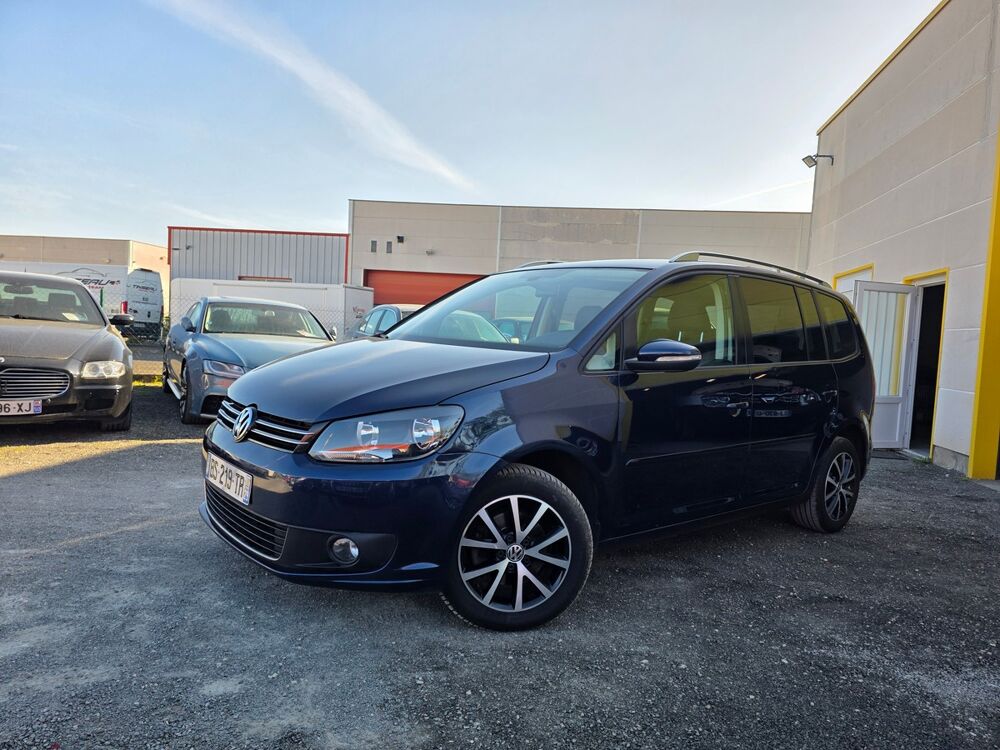 Touran 1.6 TDI 105CH DESIGN EDITION BVA DSG 7 RAPPORTS 2011 occasion 41350 Vineuil