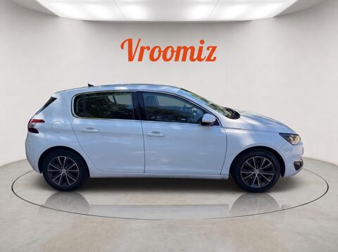 308 VTI 130cv allure bo&icirc;te auto EAT8 courroie de distribution n 2015 occasion 69680 Chassieu