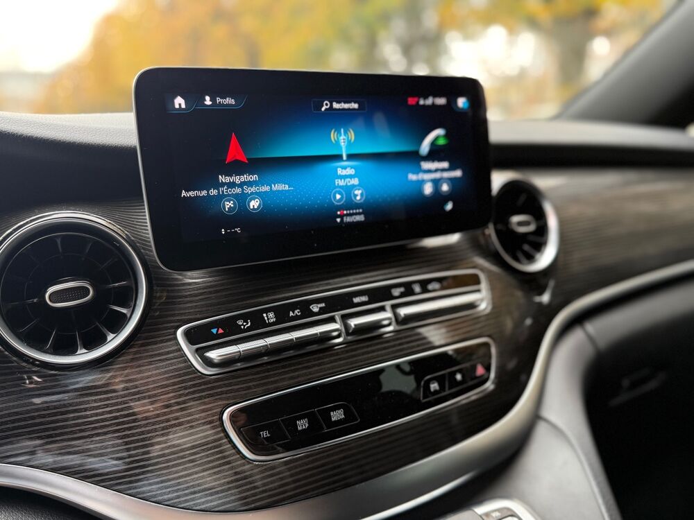 Classe V LONG Ph2 V300 2.0 CDI 237CV AVANTGARDE 4MATIC - 8 PLACES - 2021 occasion 78280 GUYANCOURT