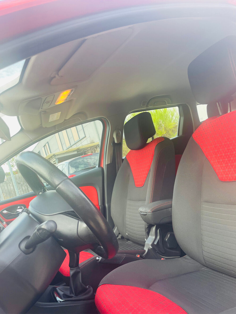 Clio 4 Estate - 1.5 DCI 90 CH FAP ENERGY ECO2 90G 2013 occasion 41000 BLOIS