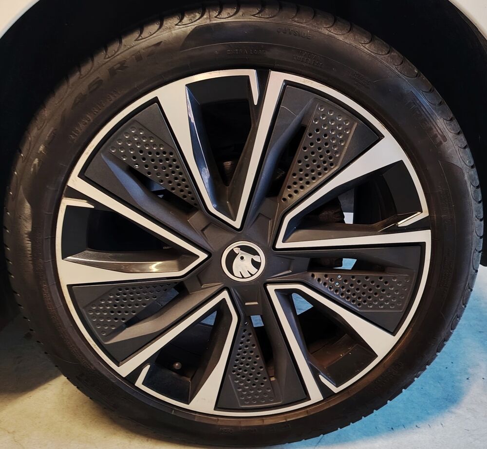 Fabia 1.5 TSI 150Ch MONTE CARLO DSG7 CARPLAY / TOIT PANO / CAMERA 2023 occasion 34500 B&eacute;ziers