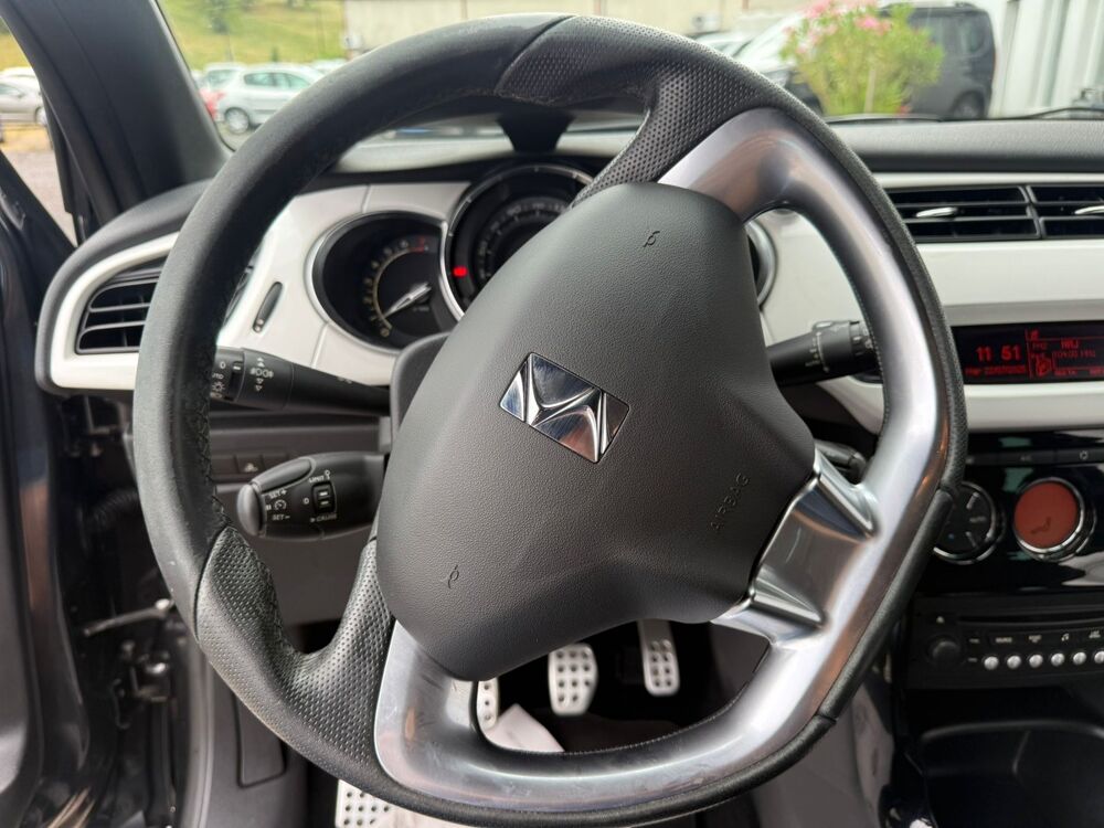 DS3 1.6i 150ch 16V Turbo (9 cv) - BVM6 - 3 Portes - Noir - Sport 2010 occasion 63300 Thiers