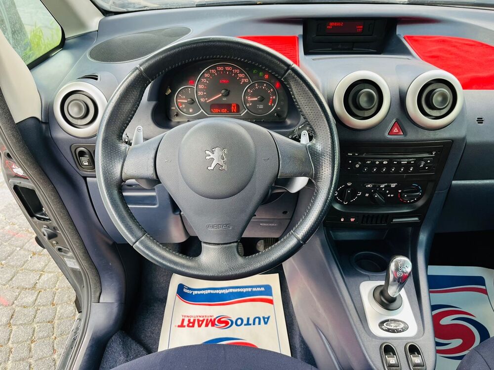 1007 Sporty - 1.4 i 16v 80cv Boite Auto BVA5 - 2&egrave;me Main / R&eacute;vis&eacute; 2006 occasion 78800 Houilles