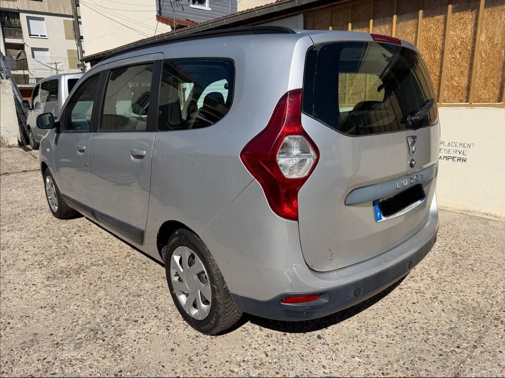 Lodgy 1.5 DCI 110 1ERE MAIN 7 PLACES RADAR DE RECUL PORT USB AUXIL 2012 occasion 78800 Houilles