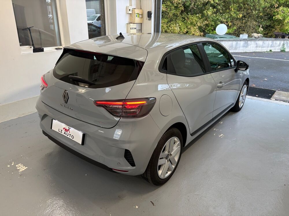 Clio V Nouveau TCE 90 ch BV 6 Evolution Gris Rafale *PRIX HORS TAXE 2024 occasion 51430 Tinqueux