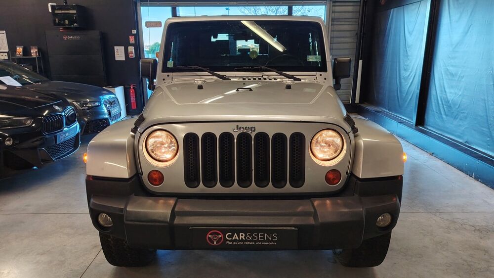 Wrangler III 2.8 CRD 177 Ch SAHARA BVA 3P / HARD TOP / DISTRIBUTION O 2007 occasion 34500 B&eacute;ziers