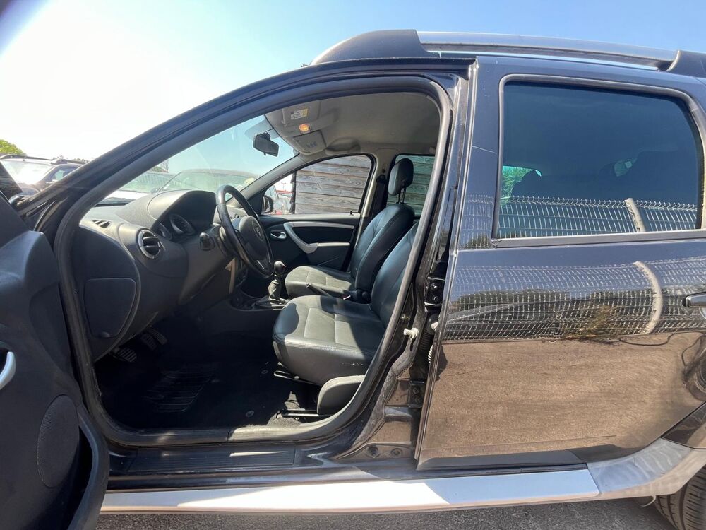 Duster 1 SUV 1.5 dCi 4x2 / 107 cv *Finition Laureate /Attelage / Cl 2012 occasion 34770 Gigean